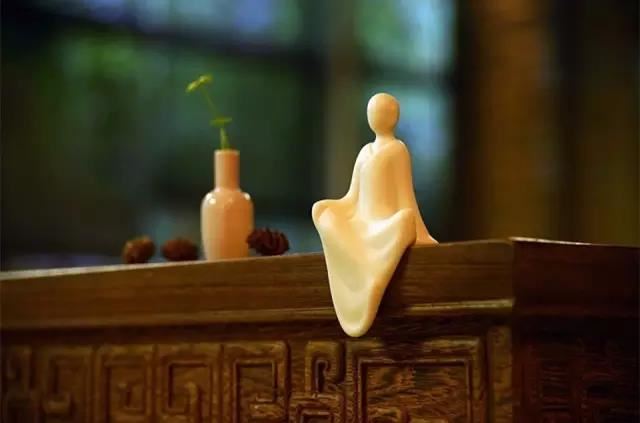 脖子短的男人命运  面相女生脖子长还是短好